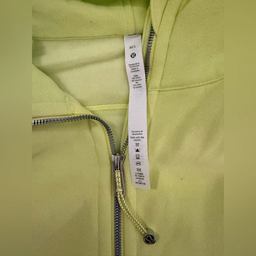 Women’s Lululemon Scuba Oversized Half-zip Hoodie in Electric Lemon size M/L - Picture 4 of 5